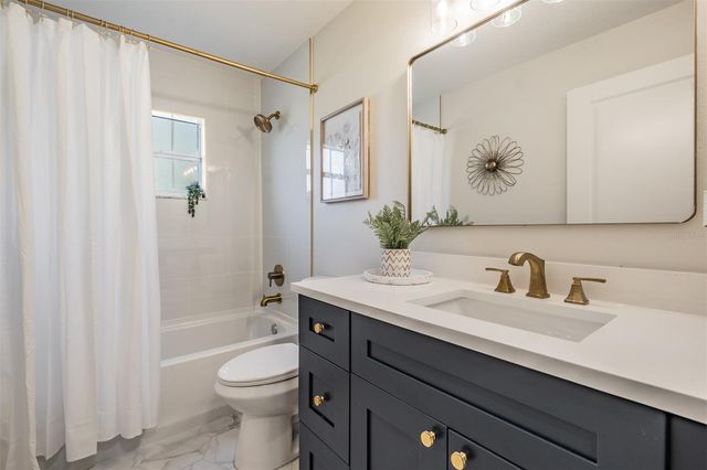 15316 17TH STREET, Dade City, FL 33523