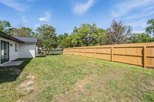 15316 17TH STREET, Dade City, FL 33523