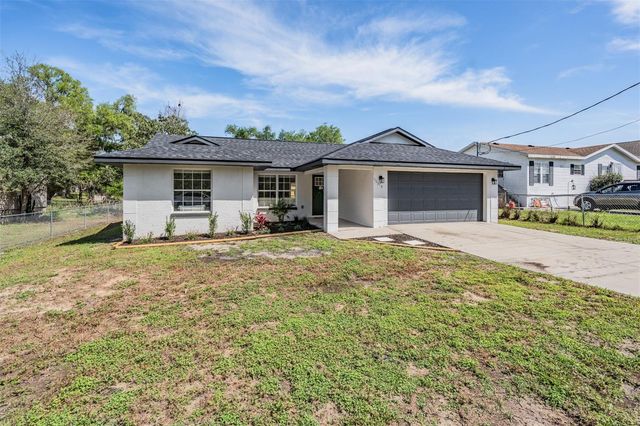 15316 17TH STREET, Dade City, FL 33523