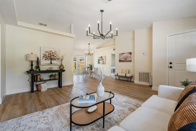 15316 17TH STREET, Dade City, FL 33523