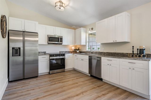 15316 17TH STREET, Dade City, FL 33523