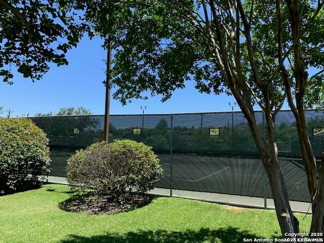911 Sutters Rim, San Antonio, TX 78258