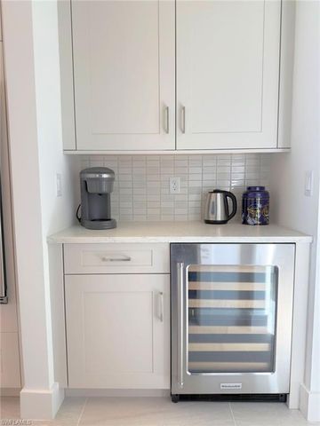 9077 Wisteria WAY, Naples, FL 34114