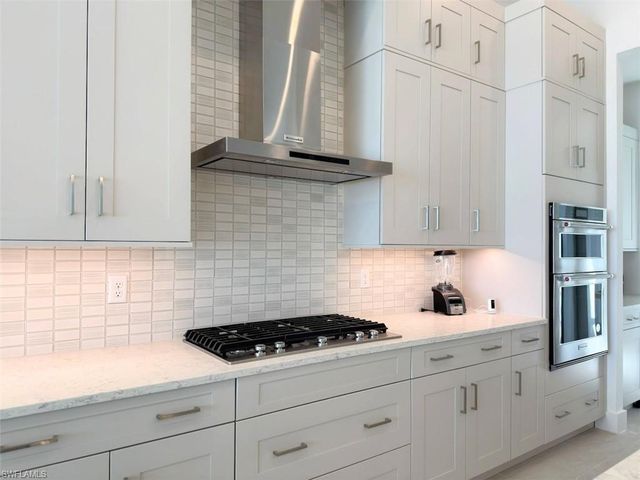 9077 Wisteria WAY, Naples, FL 34114