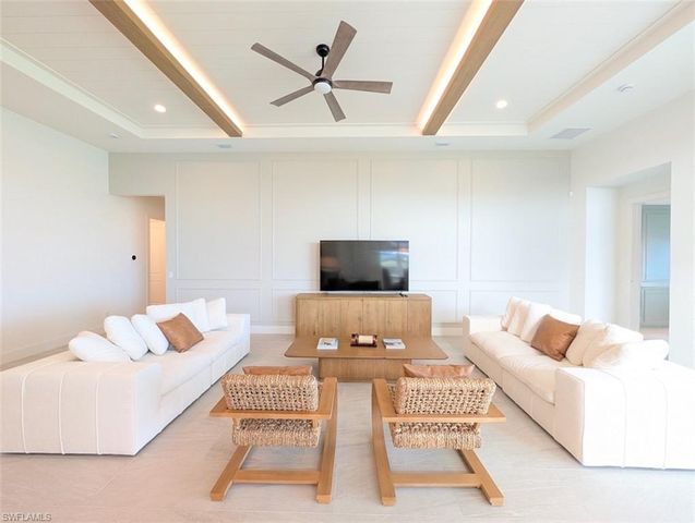 9077 Wisteria WAY, Naples, FL 34114