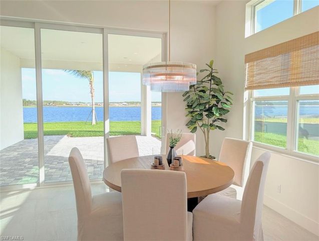 9077 Wisteria WAY, Naples, FL 34114