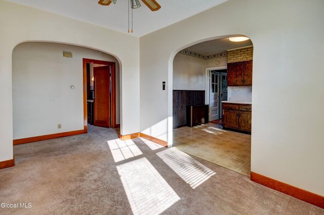 1401 Midline Road, Amsterdam, NY 12010