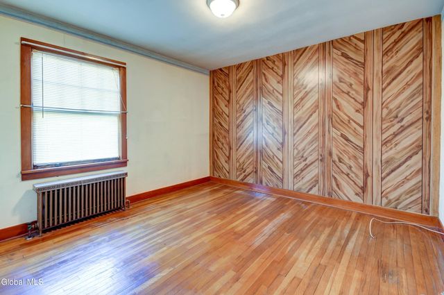 1401 Midline Road, Amsterdam, NY 12010