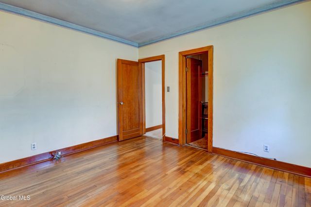 1401 Midline Road, Amsterdam, NY 12010