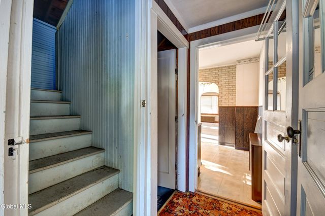 1401 Midline Road, Amsterdam, NY 12010