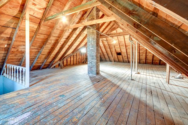 1401 Midline Road, Amsterdam, NY 12010