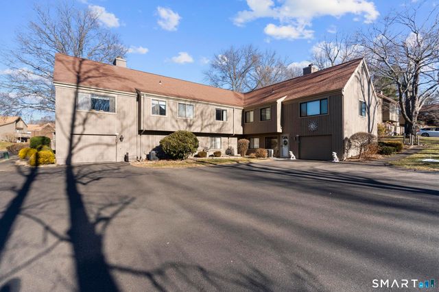 315 Navajo Lane A, Stratford, CT 06614