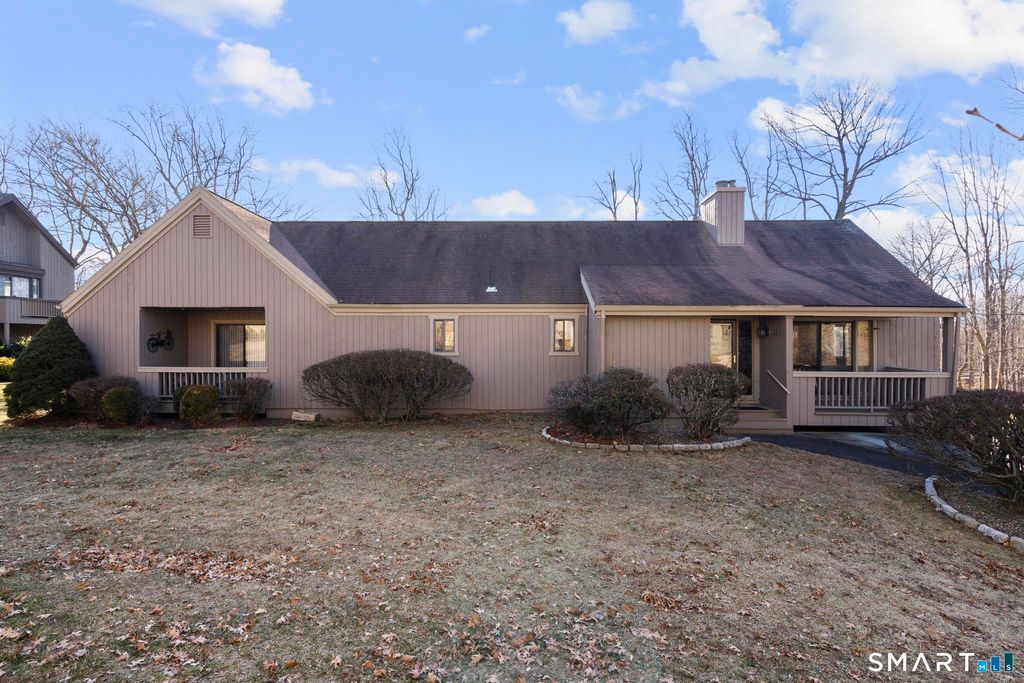 315 Navajo Lane A, Stratford, CT 06614