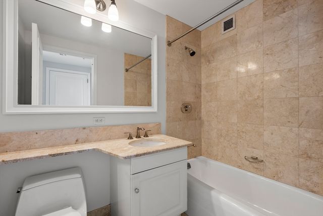 2 Avery Street 19G, Boston, MA 02111