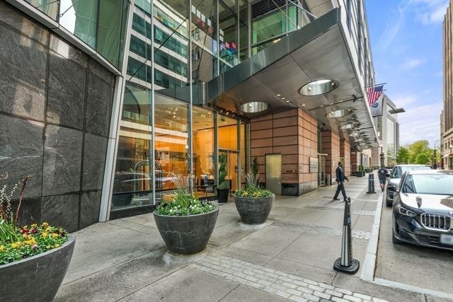 2 Avery Street 19G, Boston, MA 02111