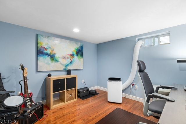 16 Madison Ave, Hasbrouck Heights Boro, NJ 07604