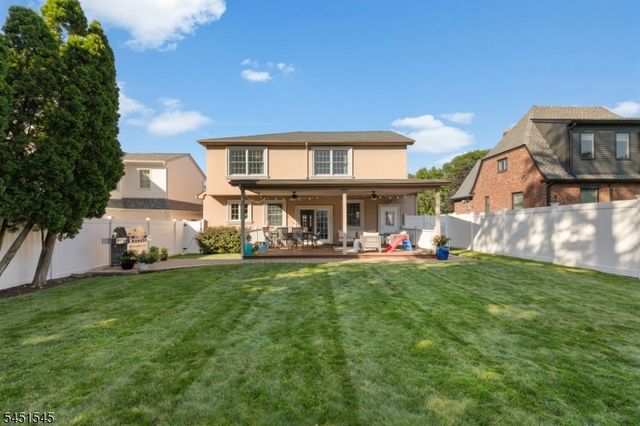 16 Madison Ave, Hasbrouck Heights Boro, NJ 07604