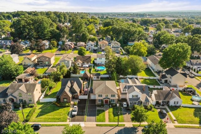 16 Madison Ave, Hasbrouck Heights Boro, NJ 07604