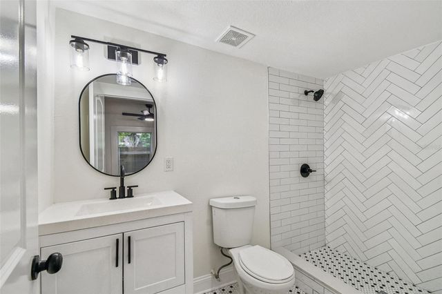 2302 W IDLEWILD AVENUE, Tampa, FL 33603