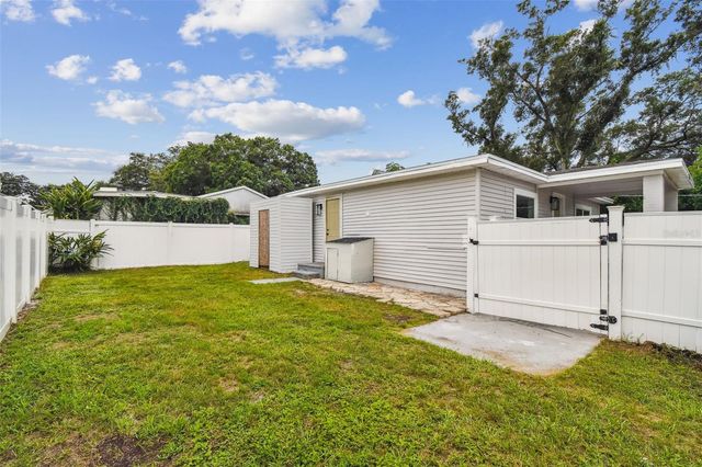 2302 W IDLEWILD AVENUE, Tampa, FL 33603