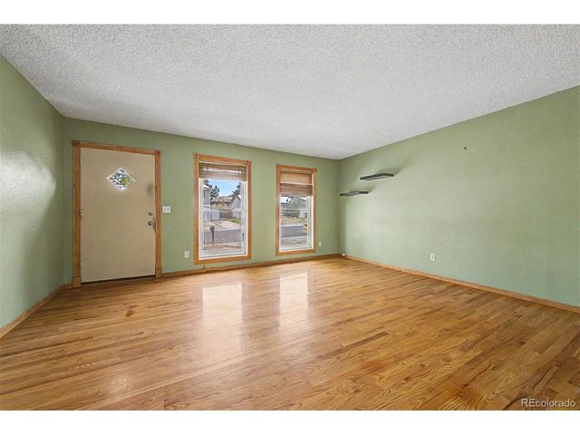 1406 Cottonwood St, Broomfield, CO 80020