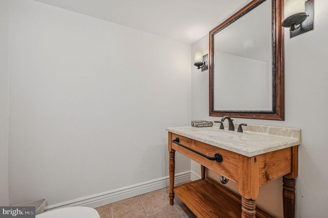 10 AUSPICE CIR, Newark, DE 19711