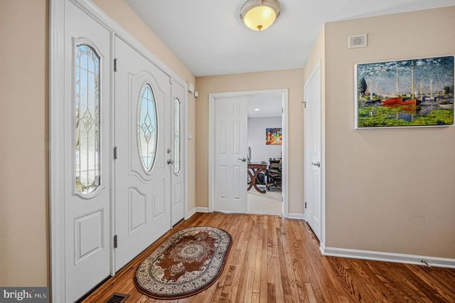 10 AUSPICE CIR, Newark, DE 19711