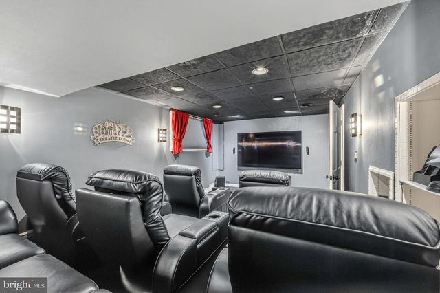 10 AUSPICE CIR, Newark, DE 19711