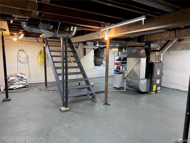 10989 N Latson Road, Deerfield Township, MI 48855