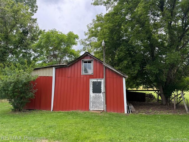 10989 N Latson Road, Deerfield Township, MI 48855