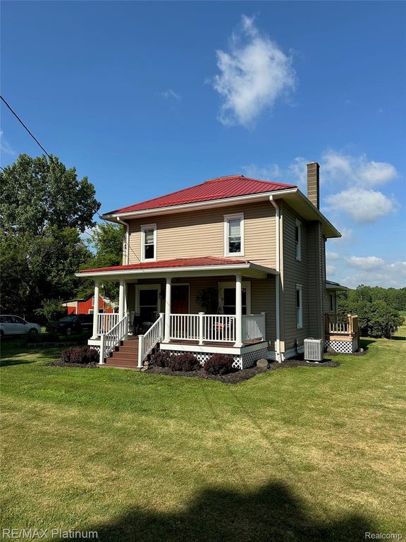 10989 N Latson Road, Deerfield Township, MI 48855