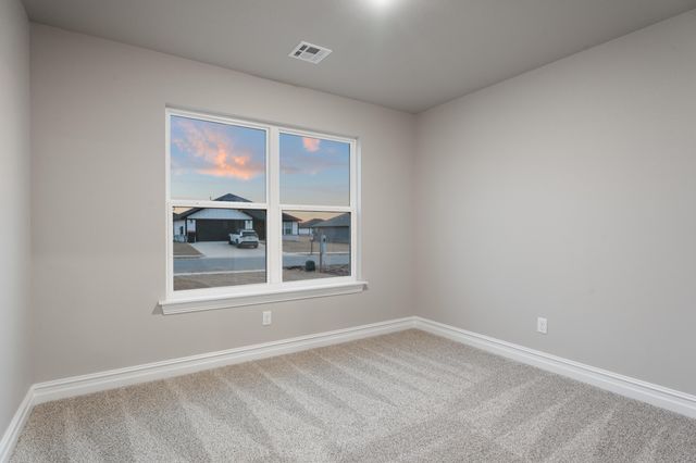 1129 Center Court Circle, Grove, OK 74344