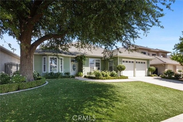 1904 Wedgemont Place, Bakersfield, CA 93311