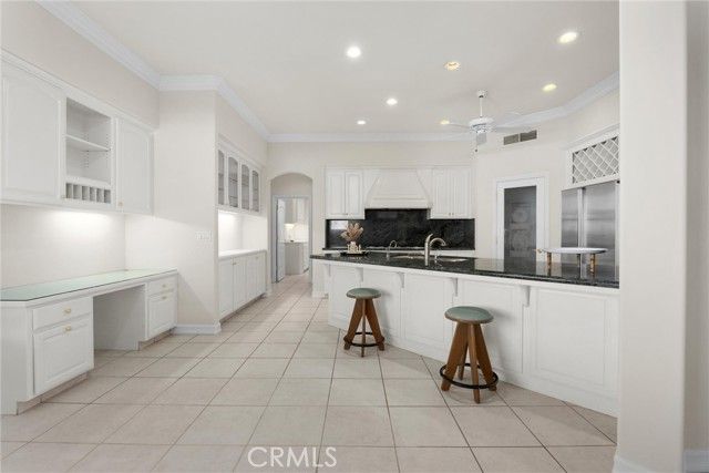 1904 Wedgemont Place, Bakersfield, CA 93311