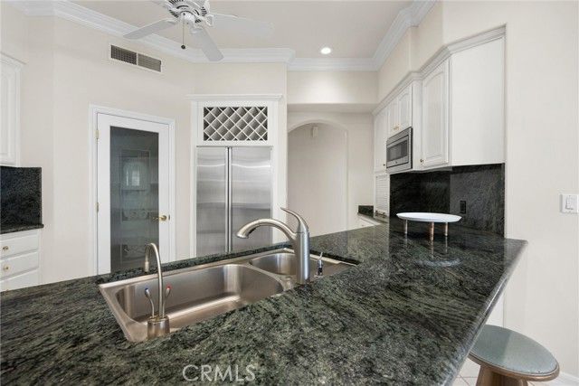 1904 Wedgemont Place, Bakersfield, CA 93311