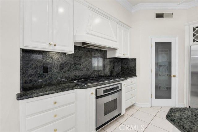 1904 Wedgemont Place, Bakersfield, CA 93311