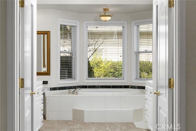 1904 Wedgemont Place, Bakersfield, CA 93311