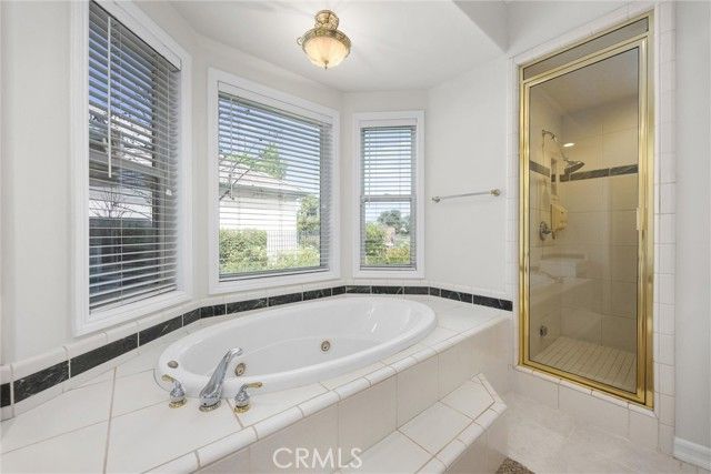 1904 Wedgemont Place, Bakersfield, CA 93311