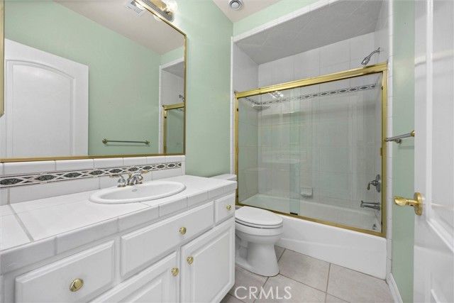 1904 Wedgemont Place, Bakersfield, CA 93311