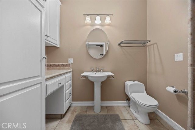 1904 Wedgemont Place, Bakersfield, CA 93311