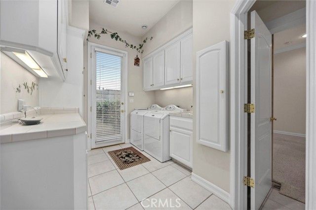 1904 Wedgemont Place, Bakersfield, CA 93311