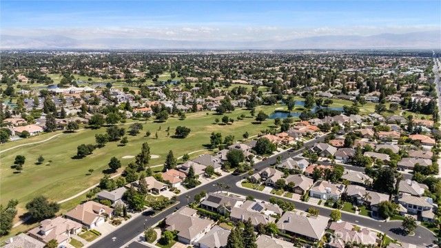 1904 Wedgemont Place, Bakersfield, CA 93311
