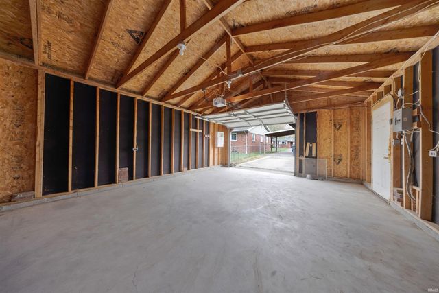 7509 E Chandler Avenue, Evansville, IN 47715