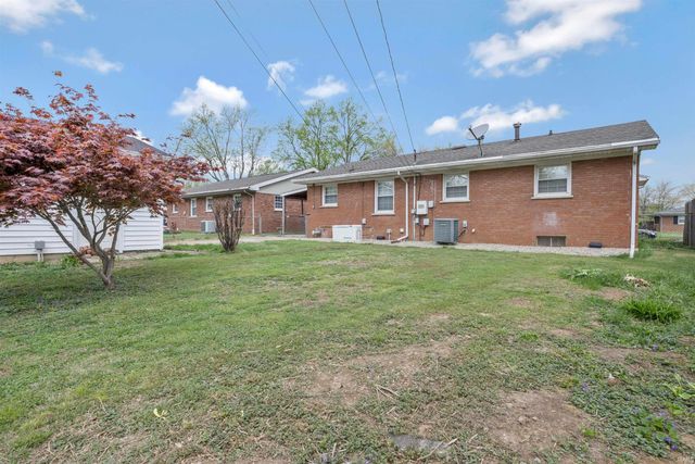 7509 E Chandler Avenue, Evansville, IN 47715