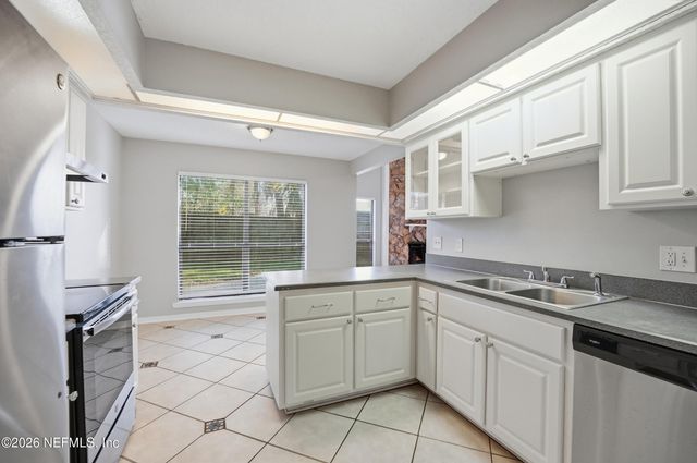 5542 GALEWIND Lane, Jacksonville, FL 32211