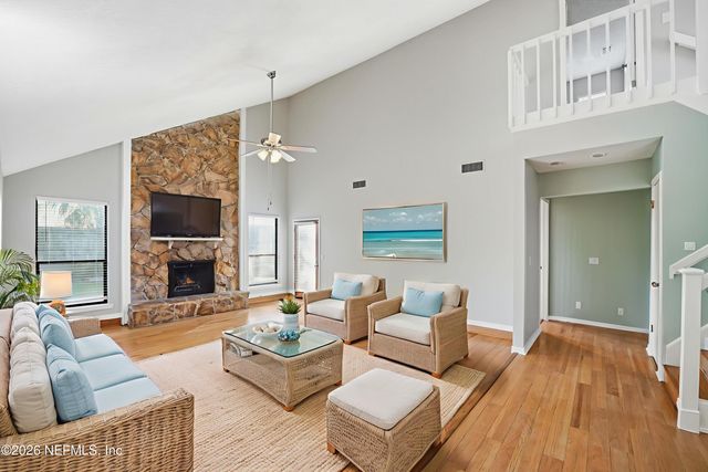 5542 GALEWIND Lane, Jacksonville, FL 32211