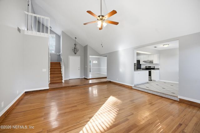 5542 GALEWIND Lane, Jacksonville, FL 32211