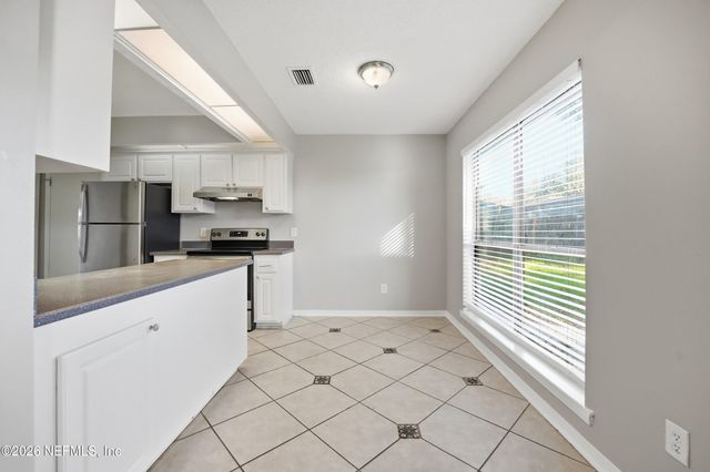 5542 GALEWIND Lane, Jacksonville, FL 32211