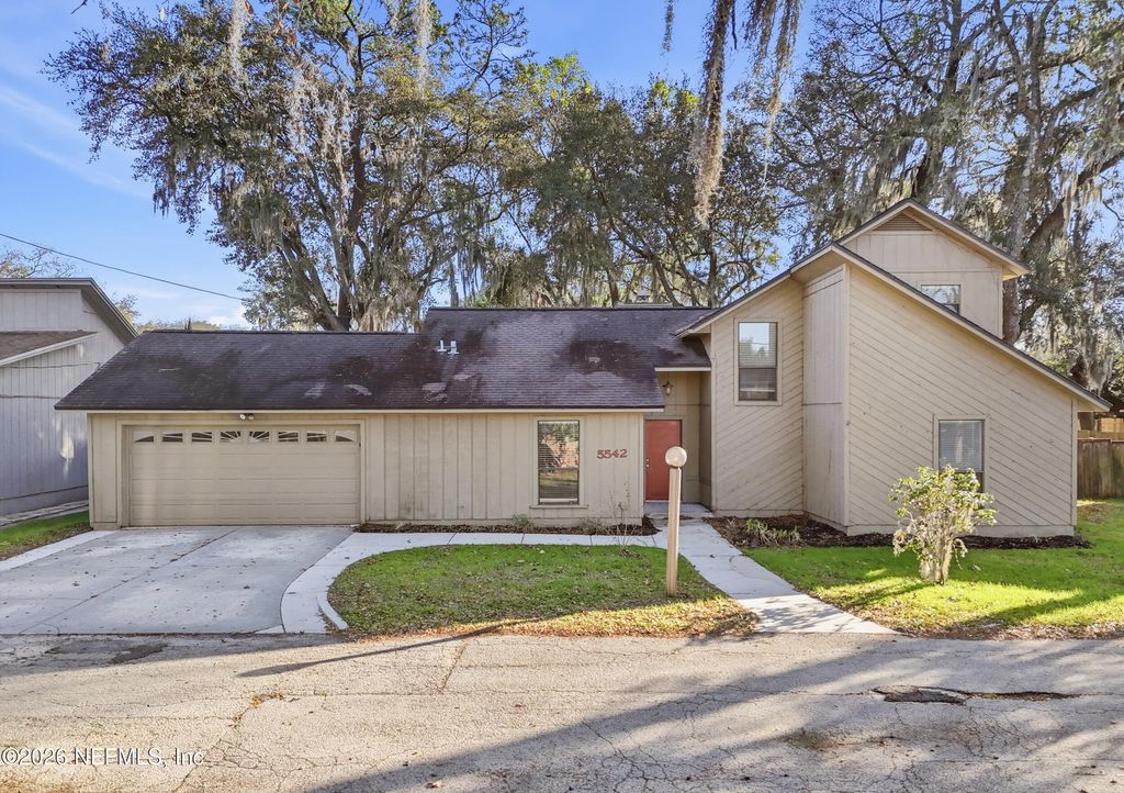 5542 GALEWIND Lane, Jacksonville, FL 32211