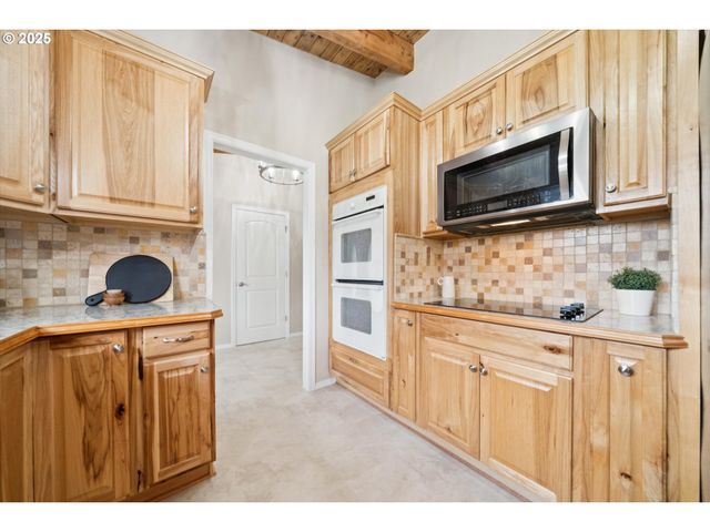 30811 S OSWALT Rd, Colton, OR 97017